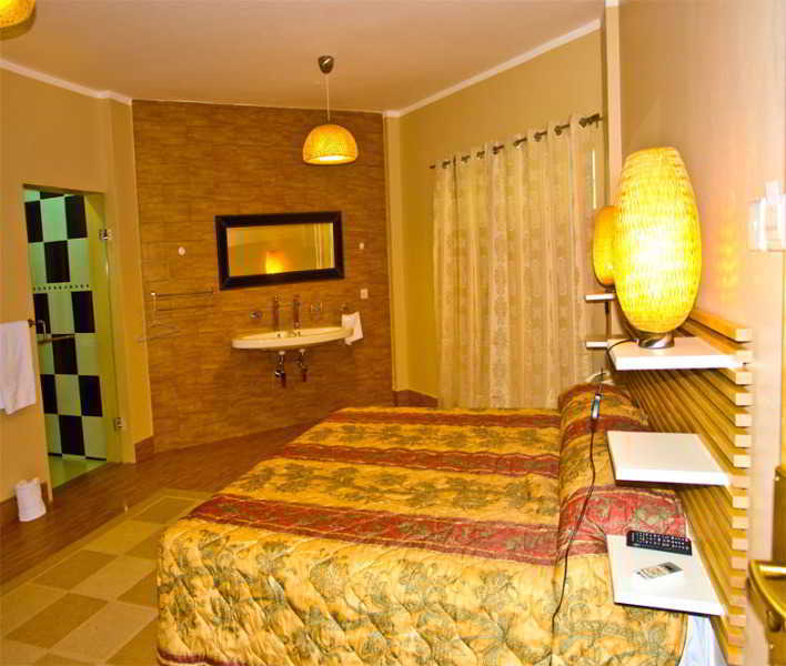 Tropical Enclave Hotel Acra Exterior foto